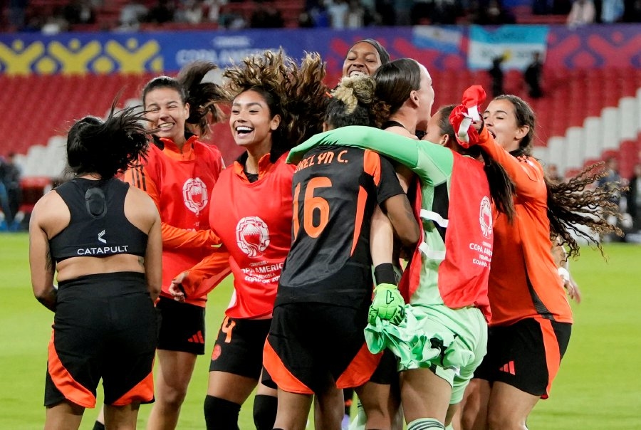 Colombia edge Argentina in shootout to reach Women's Copa America final