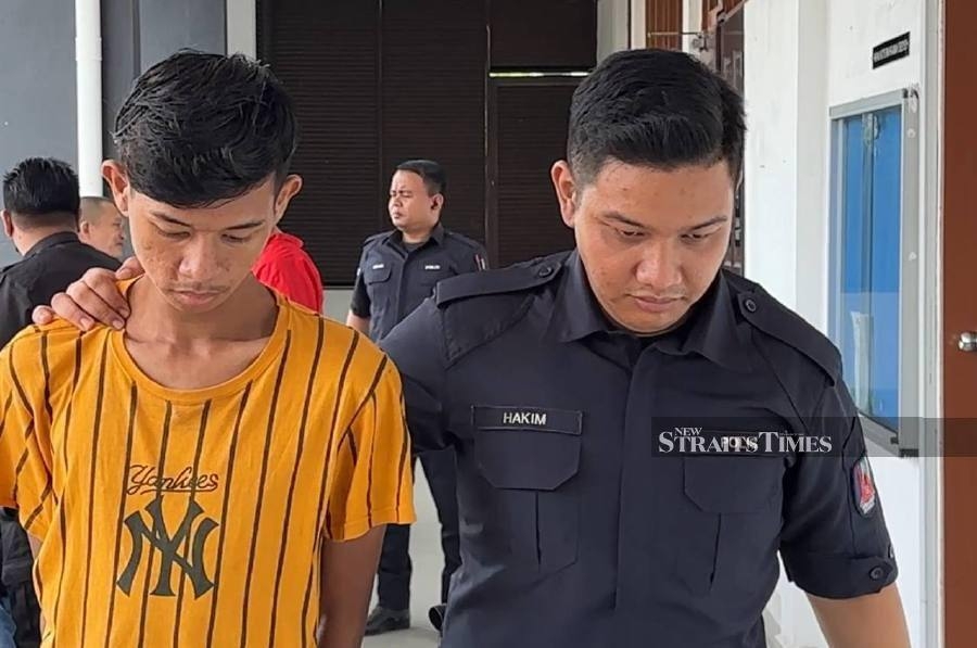 Man charged with kicking pregnant wife, slamming her head against wall