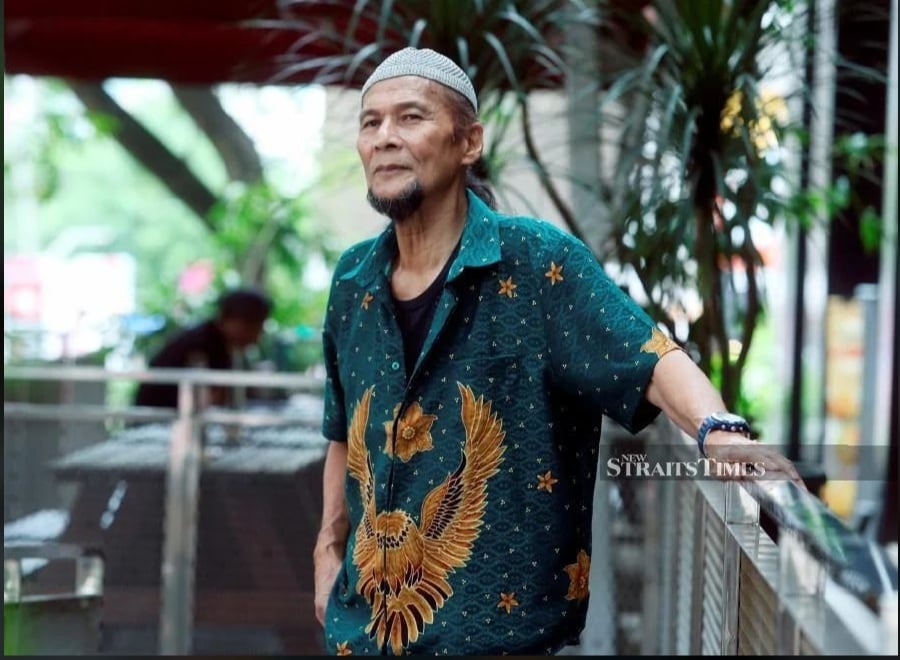 #SHOWBIZ: Individual breaks promise to help Dharma Harun Al-Rashid, says son