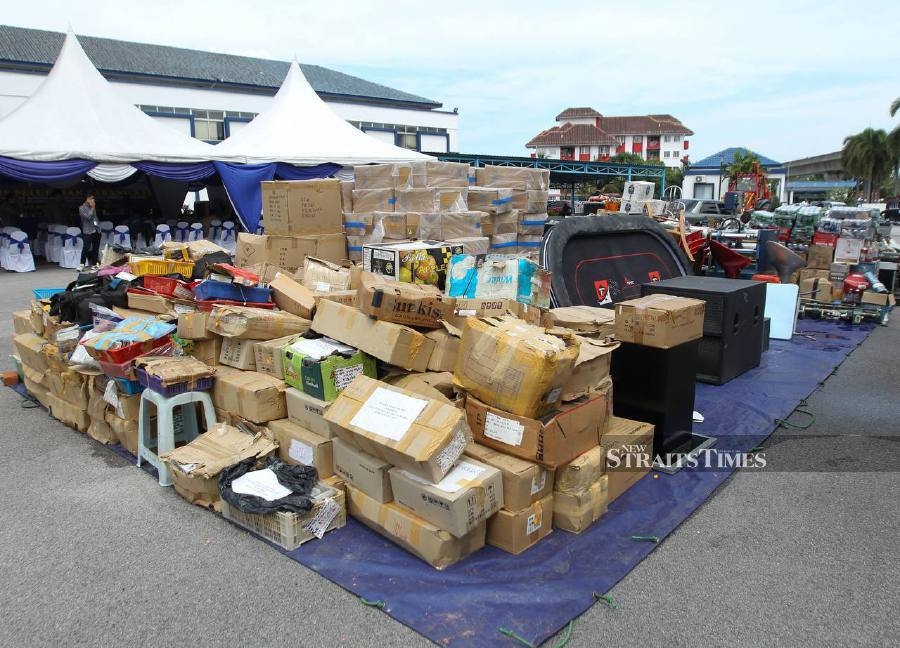 RM1.44 million worth of contraband, seized case items disposed of by cops