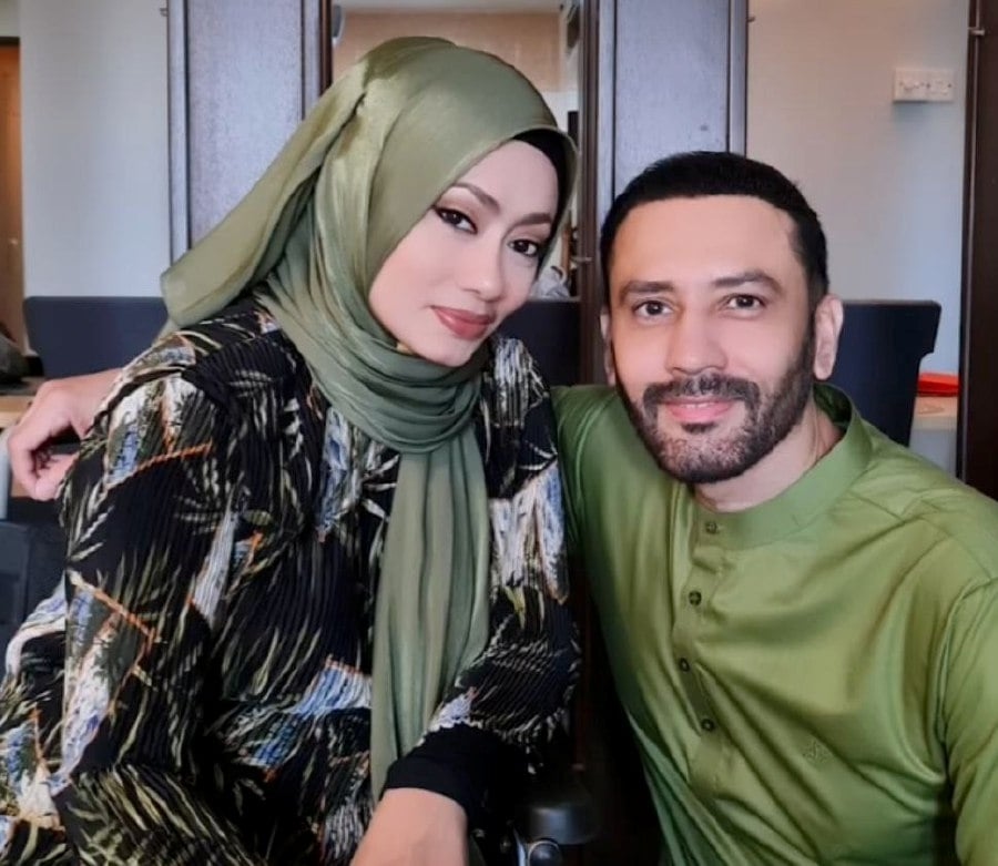 #SHOWBIZ: Edika Yusof reconciles with wife during 'iddah' period