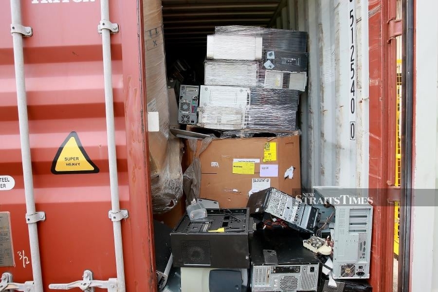 [UPDATED] IRB probes RM500mil tax evasion in illegal e-waste crackdown