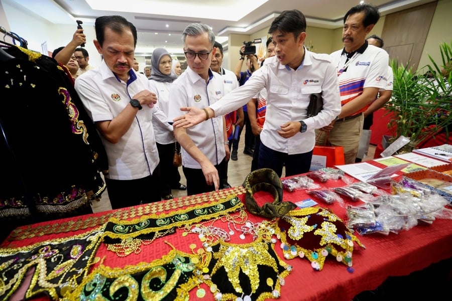 Fahmi: Madani Communities must lead fight against fake news, scams