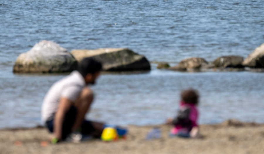 Swedish probe suggests banning international adoptions
