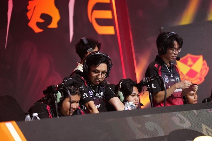 SRG.OG and HomeBois book playoff spots