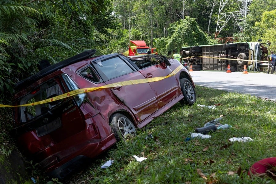 Alza driver in UPSI bus crash gives statement to police