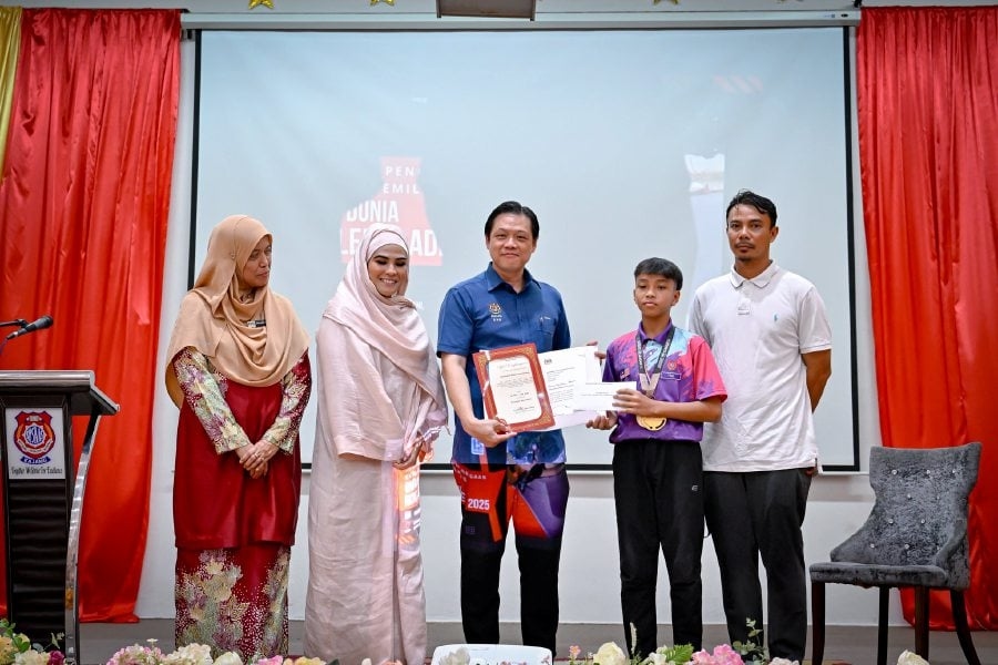 Anwar hails youngster for winning Roller Freestyle Park Junior world title