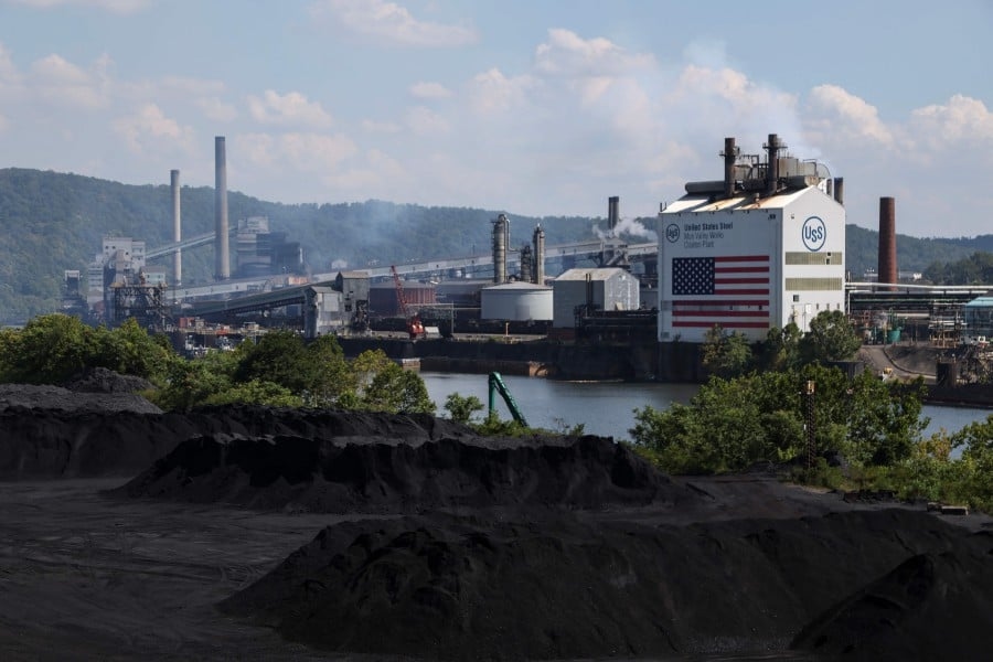 One dead, 10 injured in Pennsylvania steel plant explosions