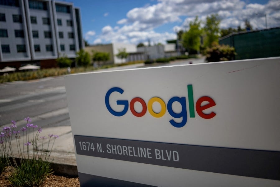 US court orders Google to open Android to rival app stores