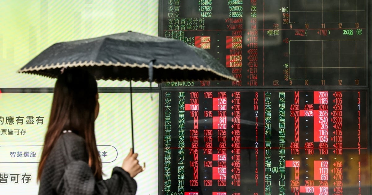China, HK stocks rise as Middle East truce lifts sentiment