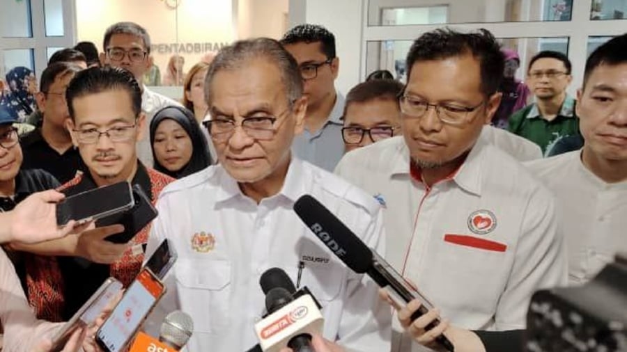 Health Ministry issued 78,000 anti-smoking notices in 9 months