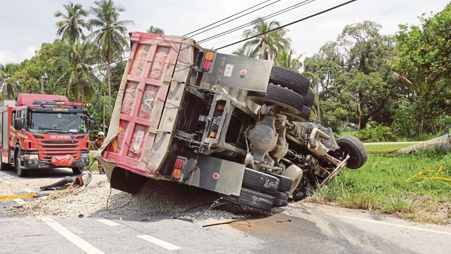 FRU crash: Lorry exceeded weight limit by 70pct