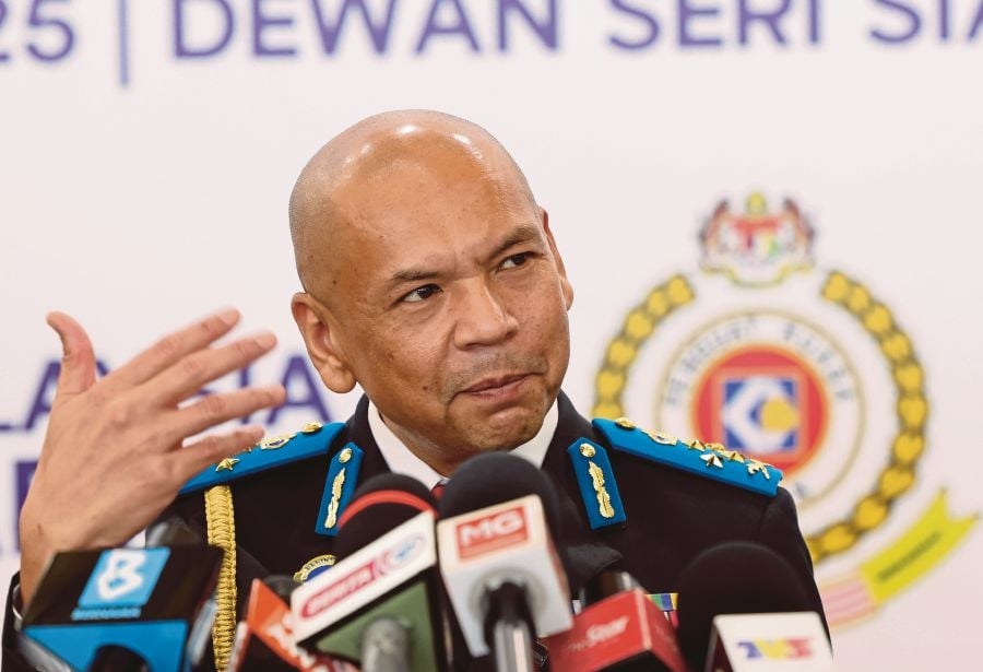 Ice maker defers price hike from RM3.70 to RM6 per block