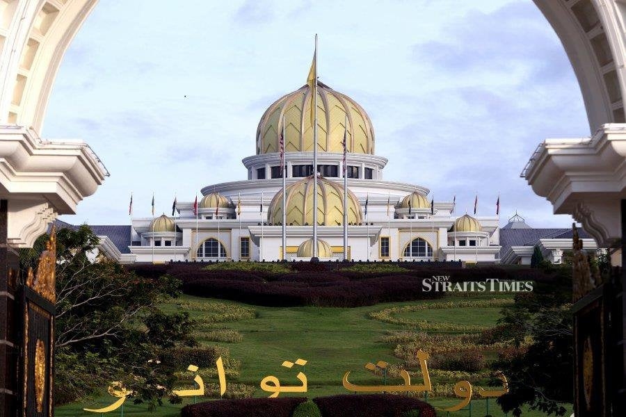 'Major' judiciary reveal fizzles, questions remain