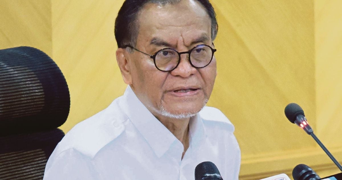 Dzulkefly: Govt may exempt Sabah, Sarawak doctors from rural allowance freeze