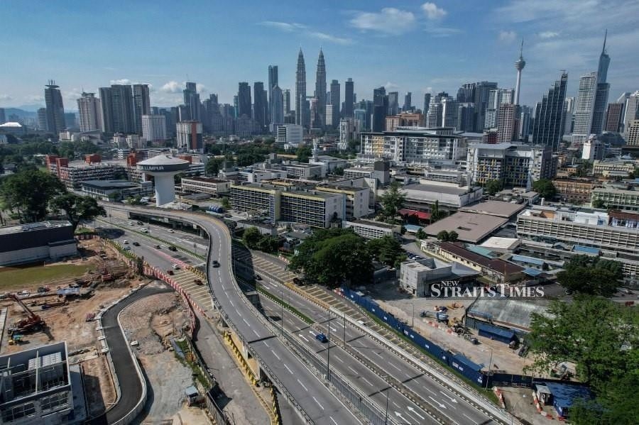 13MP review crucial to avoid policy pitfalls, say economists
