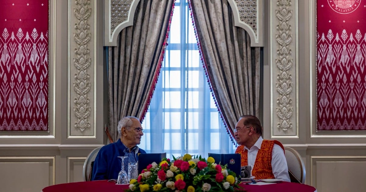 Malaysia strengthens ties with Timor-Leste, backs Asean bid