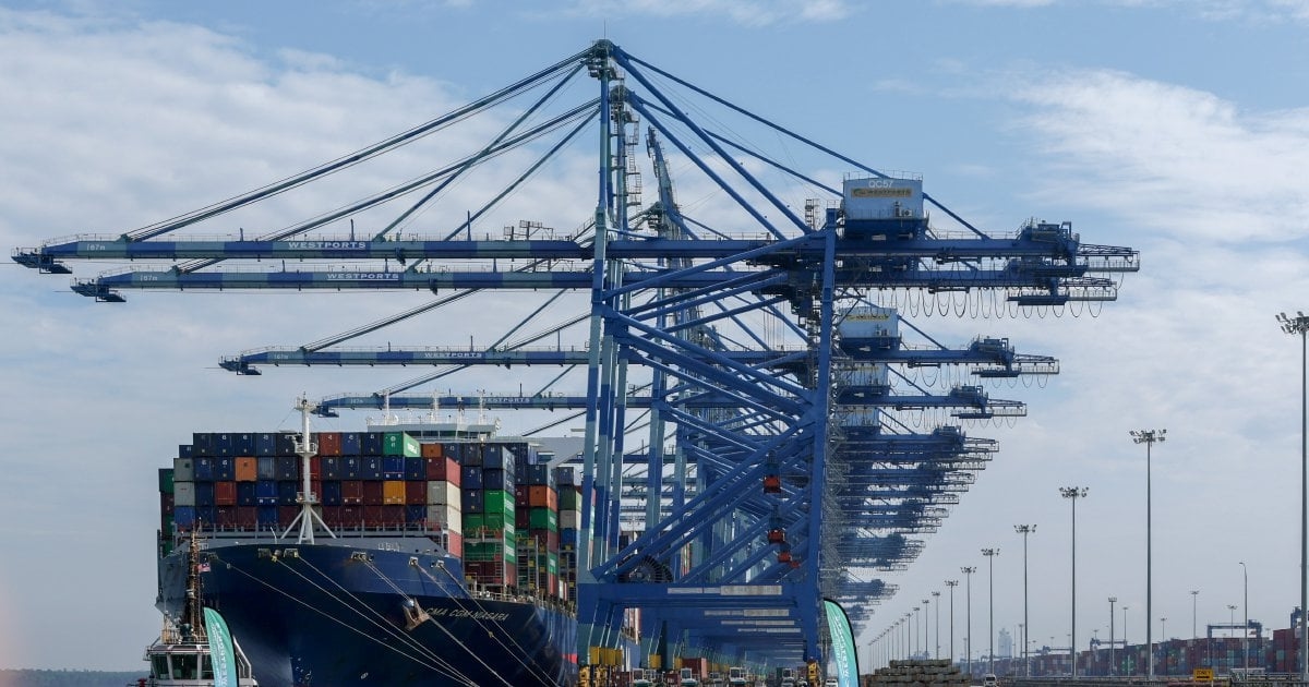 Rising Middle East risks boost Malaysia's LNG appeal
