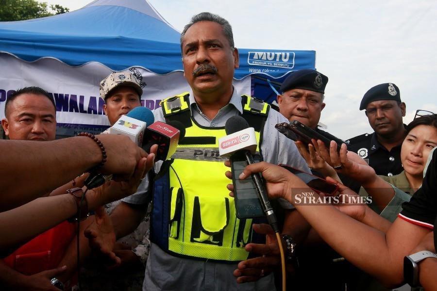 Police probe boat tragedy off Tanjung Harapan that claimed three lives