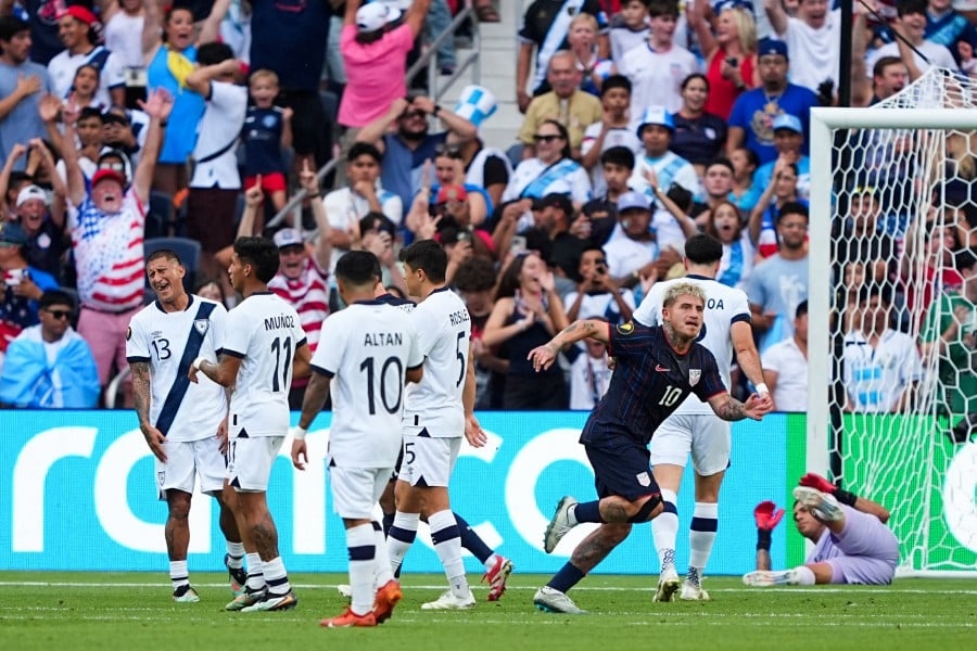 Diego Luna's 2 goals lift USA past Guatemala into Gold Cup final