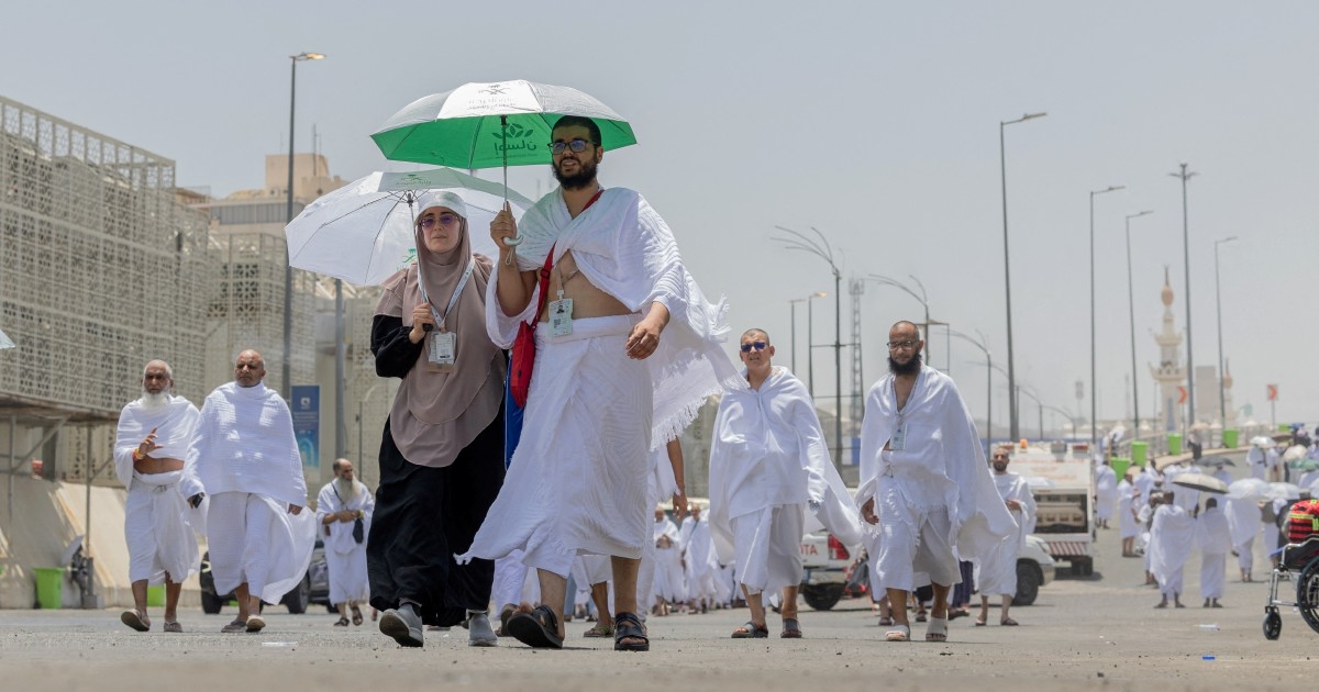 Haj begins with over 1.5 million pilgrims braving scorching 40°C heat