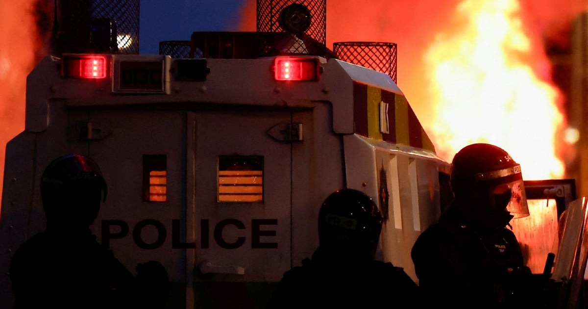 Petrol bombs, fires on second night of protests in Northern Ireland town