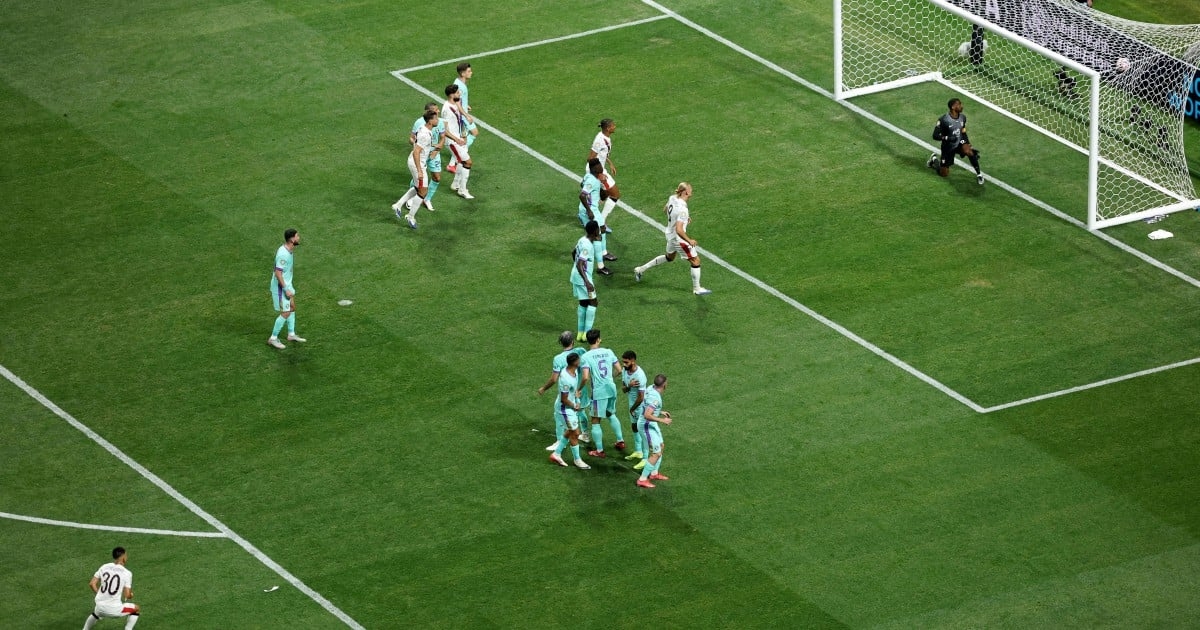 Manchester City pour it on in rout of Al Ain