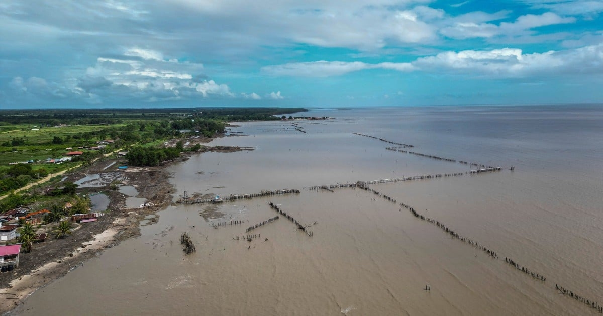 Suriname needs huge investment in battle to keep sea at bay