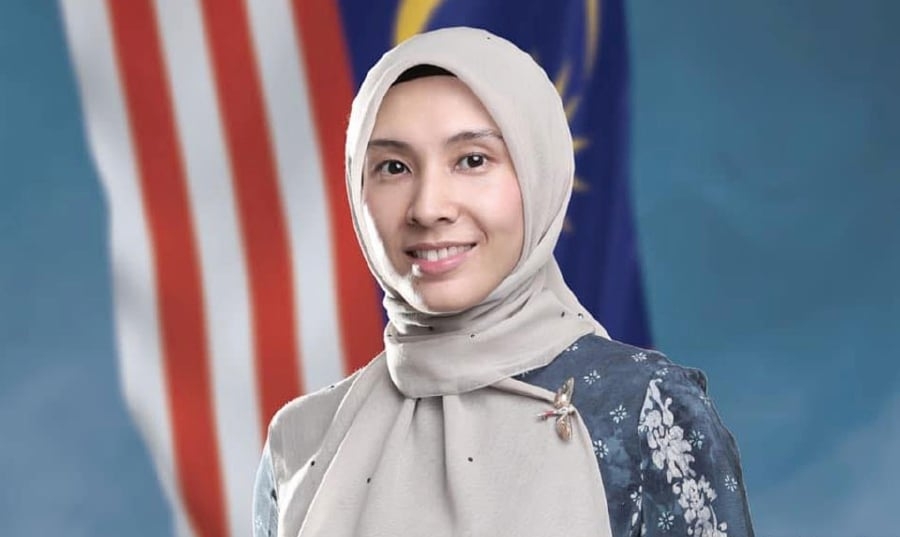 Selangor, Kedah divisions rally behind Nurul Izzah for PKR No.2