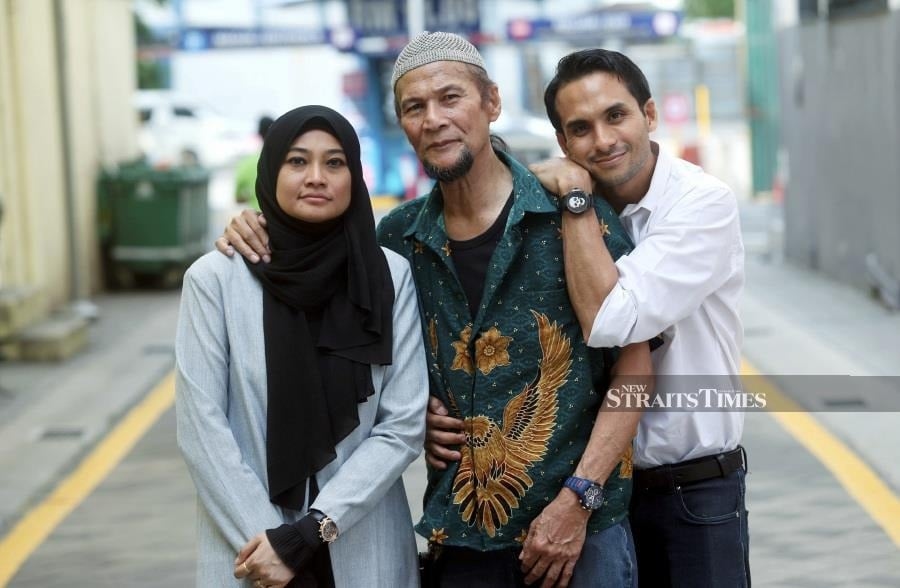 #SHOWBIZ: Dharma's family can continue living in their rented house