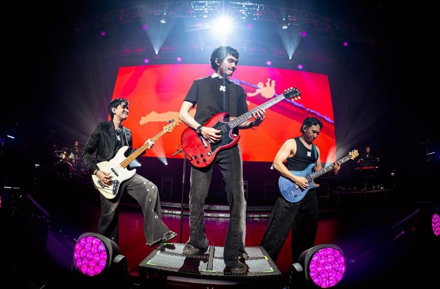 #SHOWBIZ: Insomniacks bring dreams to life