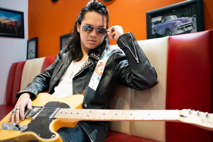 #SHOWBIZ: Amir's first rock and roll love song