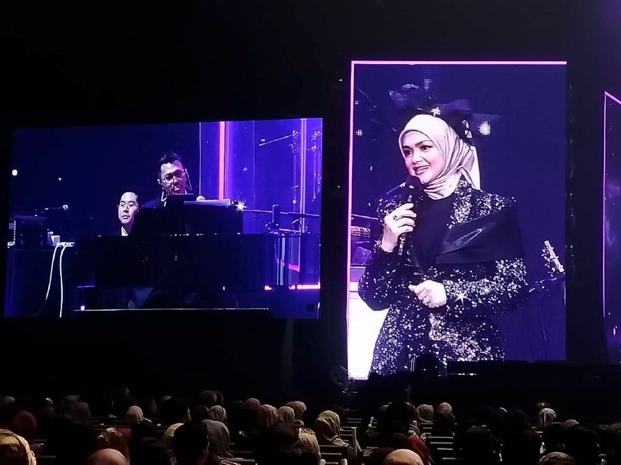 #SHOWBIZ: Siti enthrals 4,600 concertgoers at Genting Highlands show