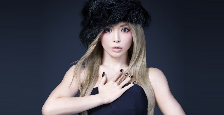 #SHOWBIZ: J-pop Queen Ayumi Hamasaki denies Elon Musk fathered her child