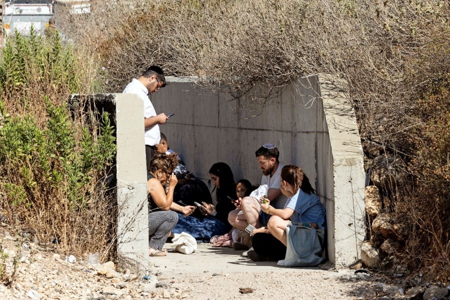 Israel lifts shelter order after new wave of Iranian missile attacks