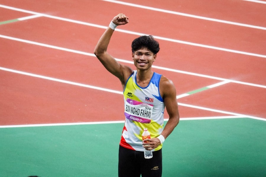 Sprinter Azeem scorches Appalachian track