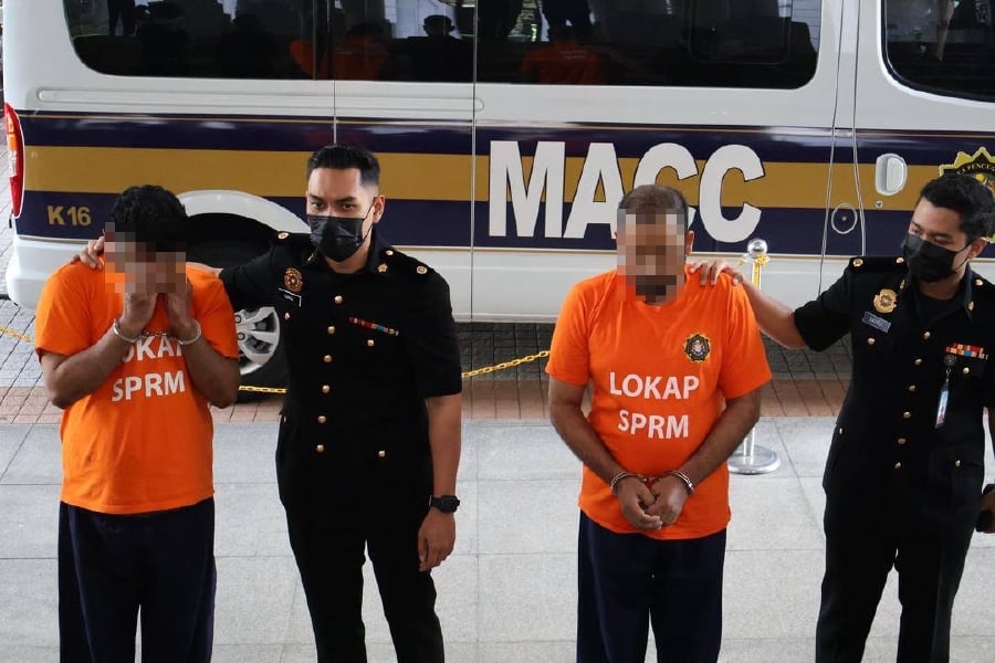 Travel agency director among two Bangladeshis held for bribing KLIA enforcement officers