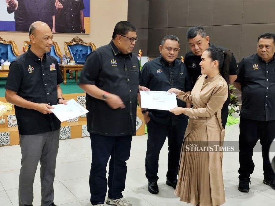 Decades-long wait ends as Melaka hands over 47 approval letter for railway reserve land