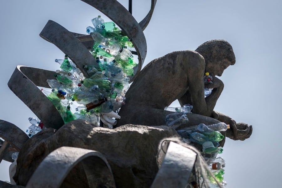 Last chance for Earth: Negotiators struggle to salvage global plastic treaty