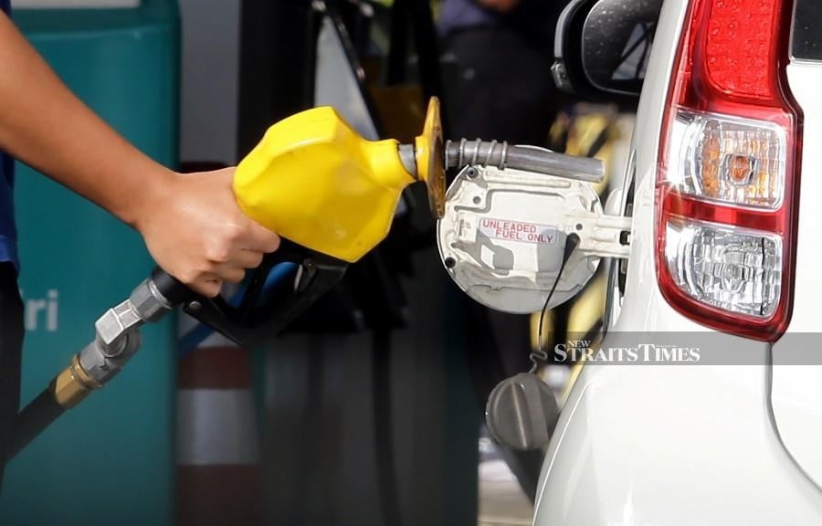 Prices of RON95, RON97 unchanged, diesel up by 3 sen