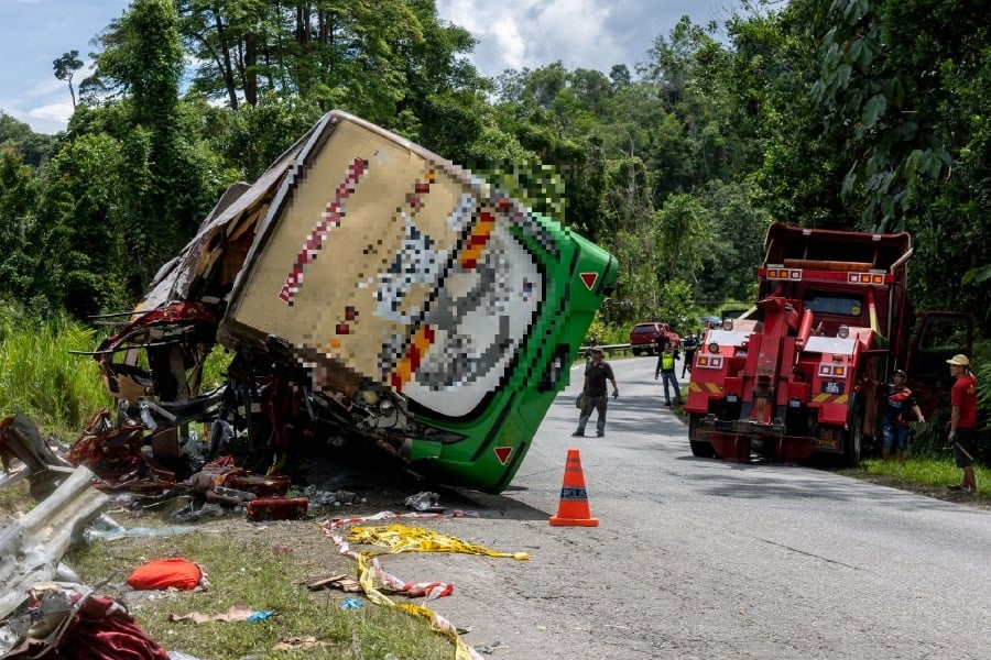 Gerik crash: UPSI student claims bus driver was speeding, notices burning smell