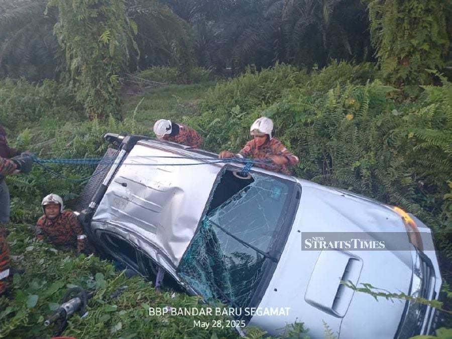 Imam dies in crash moments after rehearsing berzanji with son