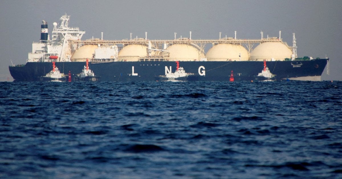 LNG freight rates hit 8-month top on tight tanker availability, Mideast conflict