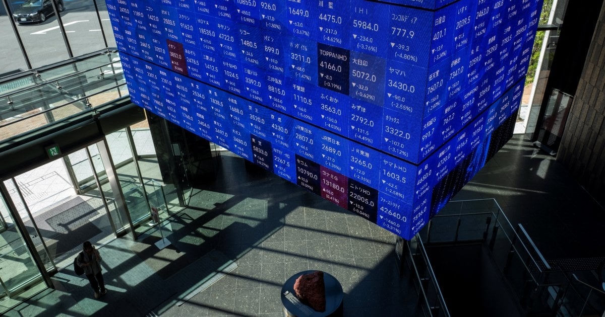 Stocks, dollar rally as Trump tariffs hit court hurdle