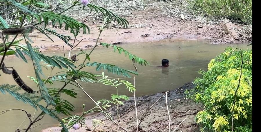 Search intensifies for missing motor influencer after car found in river