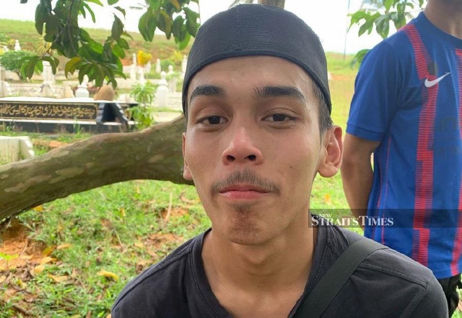 Man grieves fiancé-to-be killed in Felda Ulu Tebrau crash