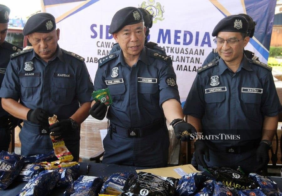 Customs seize 2.5 tonnes of smuggled chewing tobacco worth RM60,000 in Kota Baru