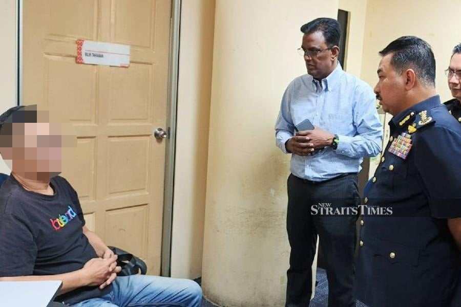 'I don't know how I'll survive,' says taxi driver caught touting at KLIA