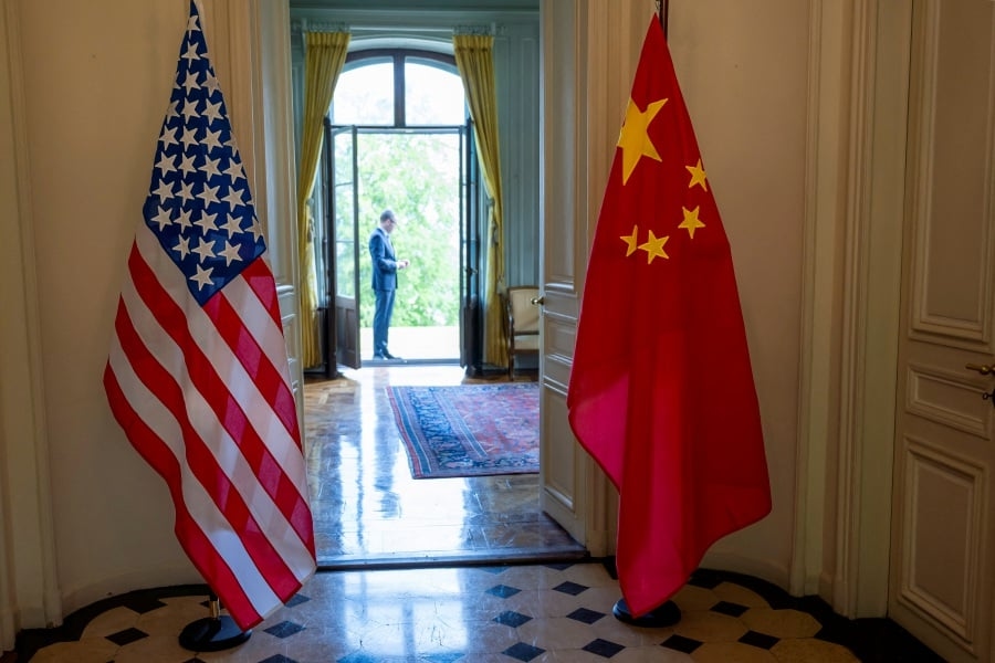 US, China to resume tariff talks in effort to extend truce