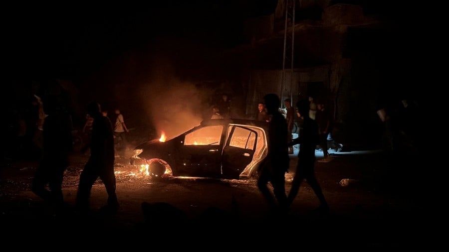 Israeli strikes kill 16 in Gaza, most while waiting for aid